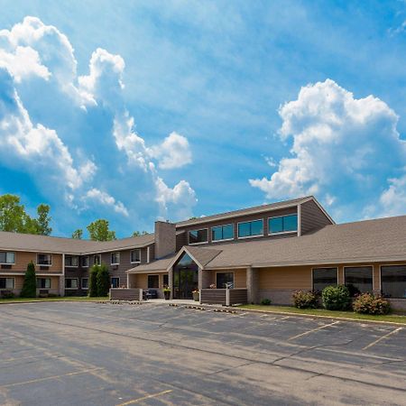 Americinn By Wyndham Hartford Wi Екстериор снимка