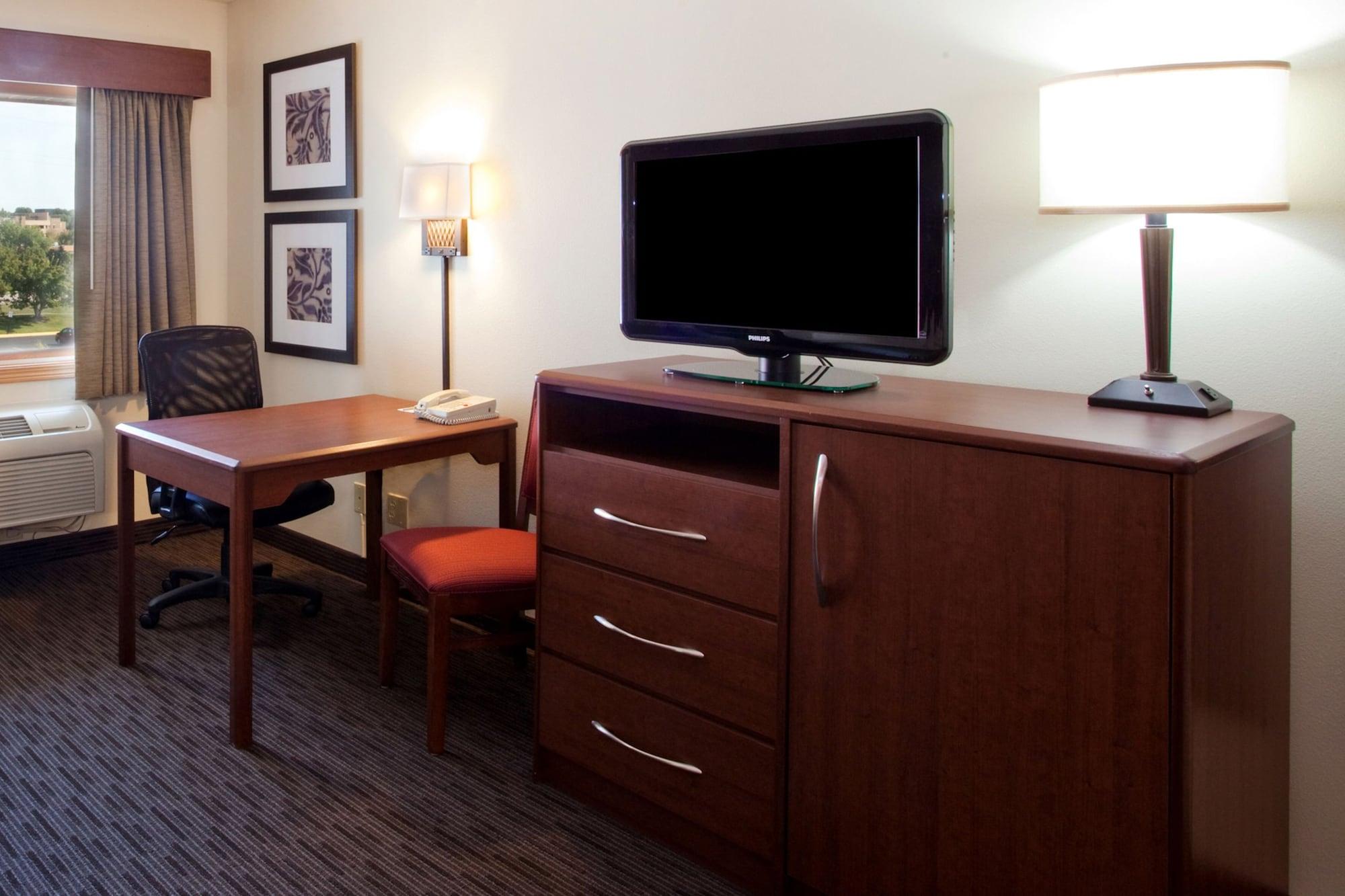 Americinn By Wyndham Hartford Wi Екстериор снимка
