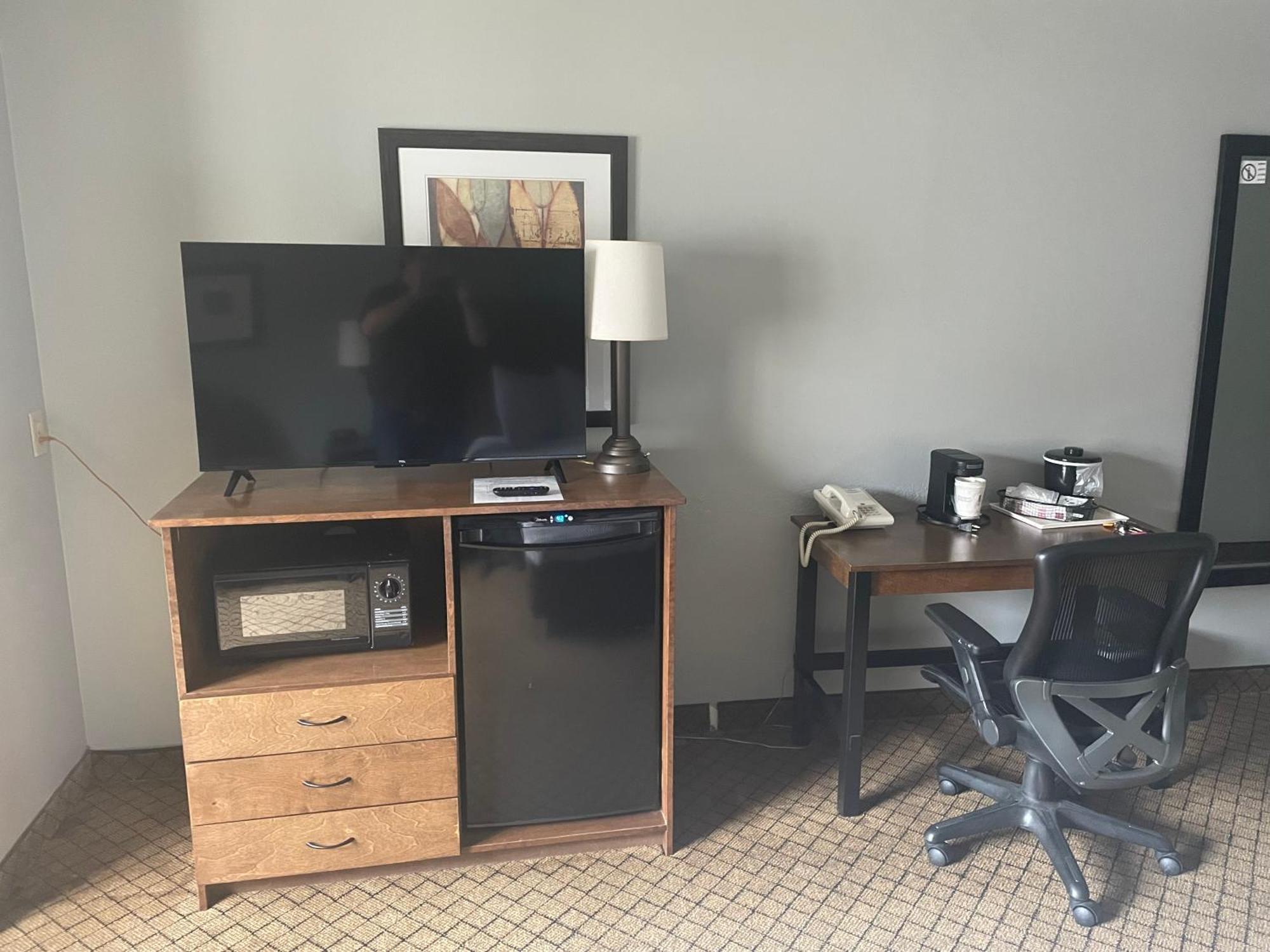 Americinn By Wyndham Hartford Wi Екстериор снимка