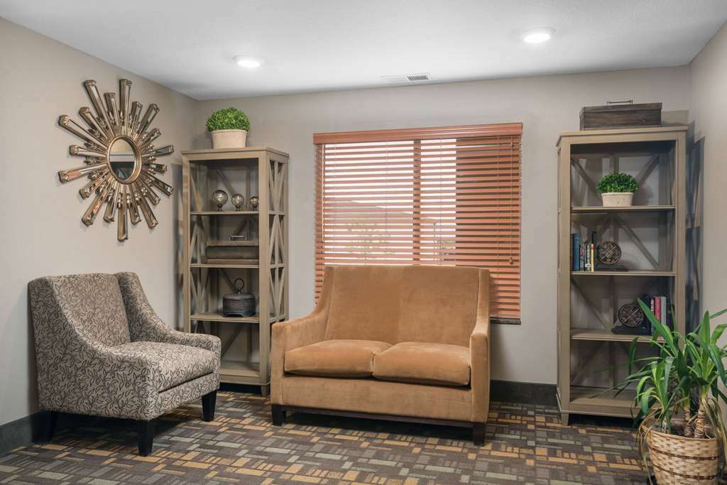 Americinn By Wyndham Hartford Wi Интериор снимка